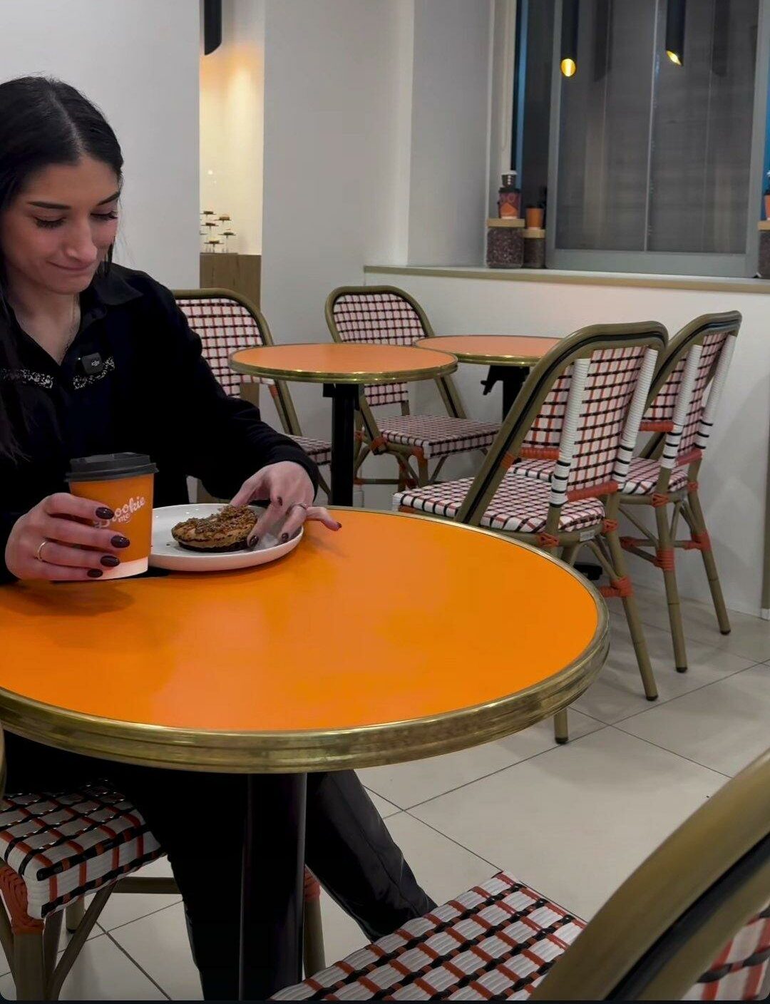 Lot de 2 chaises bistrot rotin orange et noir pour CHR - AMSTERDAM – Image 9