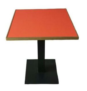 Table bistrot 60×60cm carrée – Plateau HPL orange – piètement fonte – Mobilier CHR - Qualité CHR - Fuego