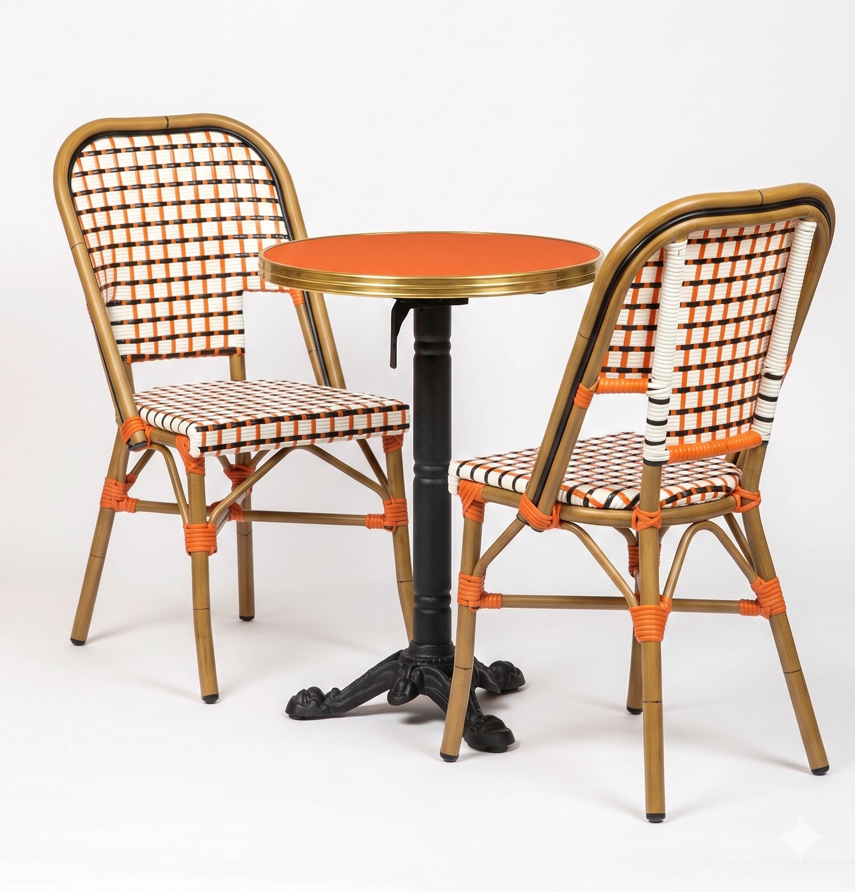 Ensemble terrasse bistrot professionnel avec table ronde orange 60 cm et 2 chaises rotin noir orange Amsterdam